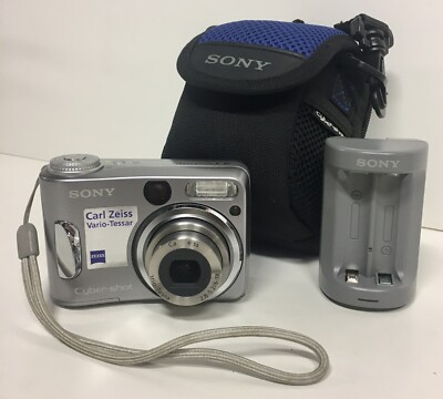 Sony Cybershot DSC-S60 4.1MP Digital Point & Shoot Camera +