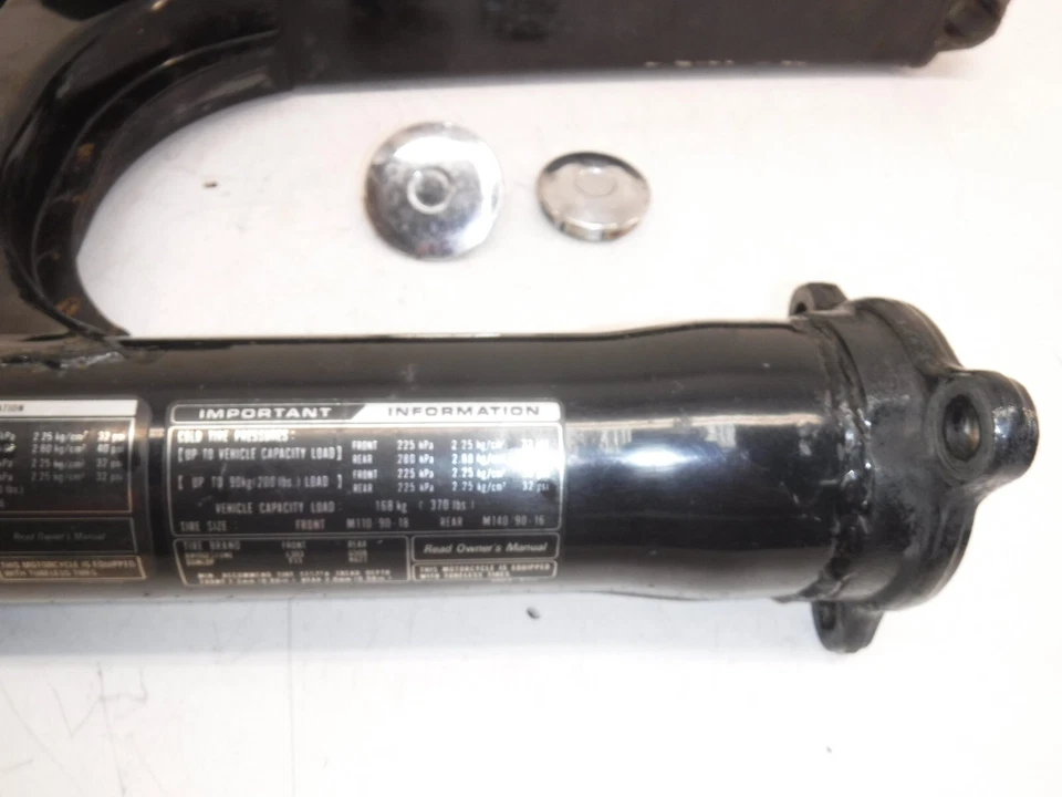 1983 HONDA V65 MAGNA VF1100C ЗАДНИЙ ПОВОРОТНЫЙ РЫЧАГ ПОДВЕСКИ - Изображение 2 из 4