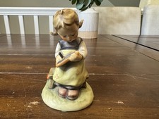 Vintage Goebel Hummel School Girl Figurine #81/0 TMK-3 Stylized Bee W. Germany