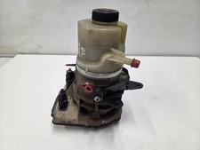 Pompe direction assistée Renault R9