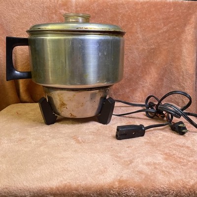 Vintage Aluminum MIRRO Electric Corn Popper C-9224 - 64 Space Age WORKS!