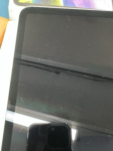 Apple iPad Pro 11" (2nd Gen) A2230 WiFi+Cell - 1TB Excellent Condition Silver - Picture 11 of 14