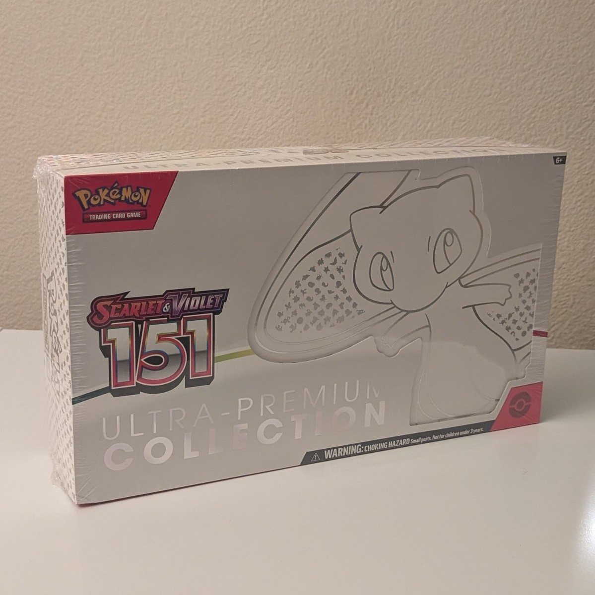Pokémon TCG: Scarlet & Violet 151 Ultra-Premium Collection Box