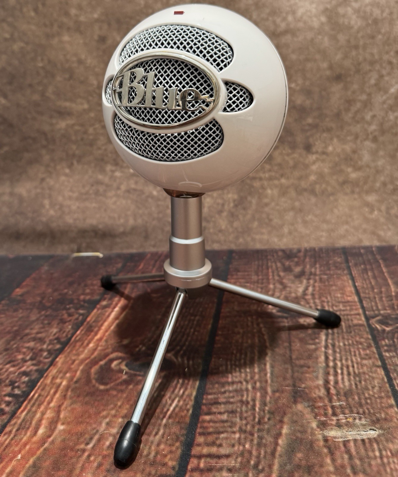 Blue Snowball Ice USB Microphone - White with Stand