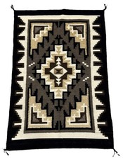 Navajo Rug: Two Gray Hills