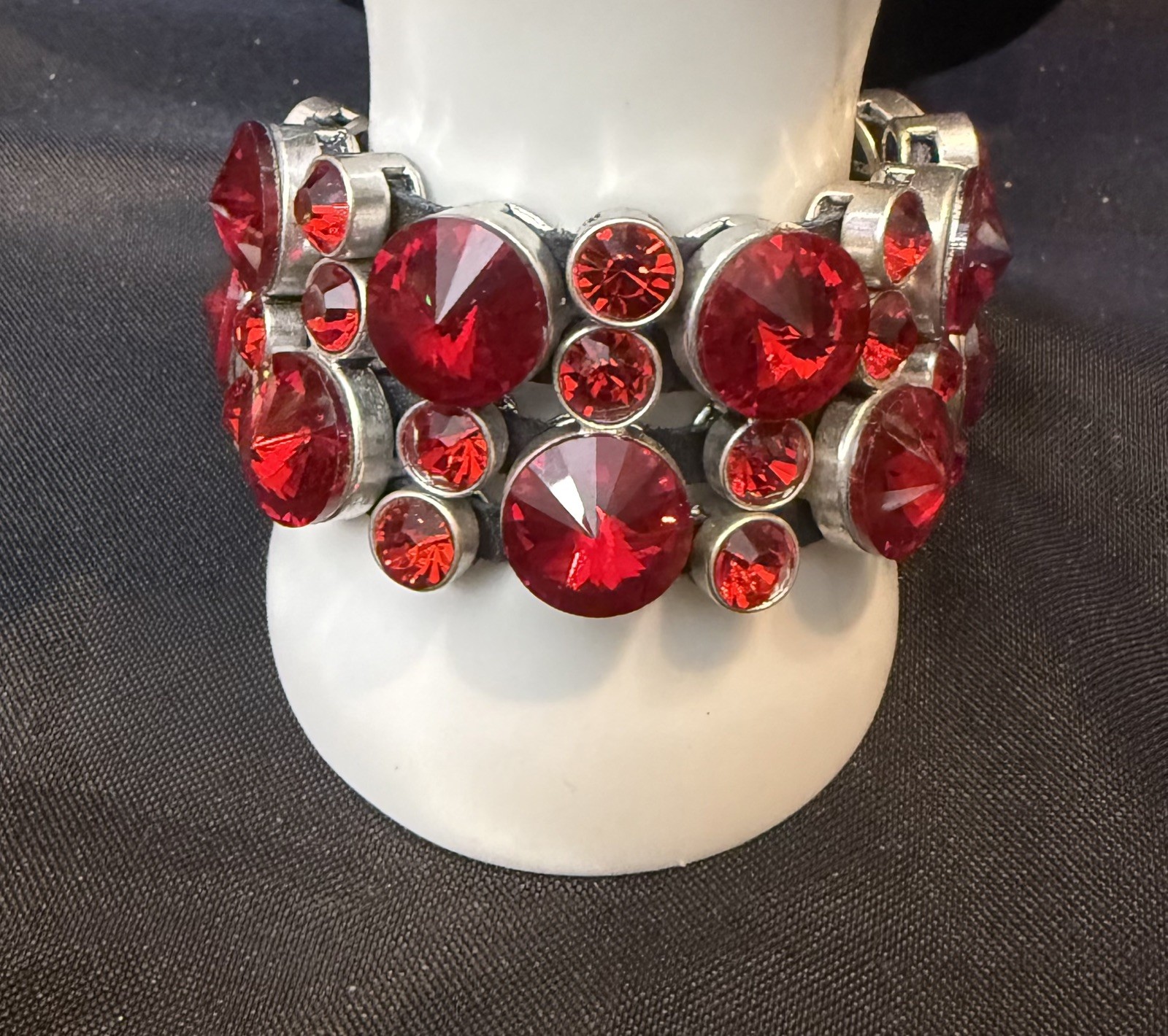PLUNDER Silver Tone & Red Statement Chunky Large … - image 1