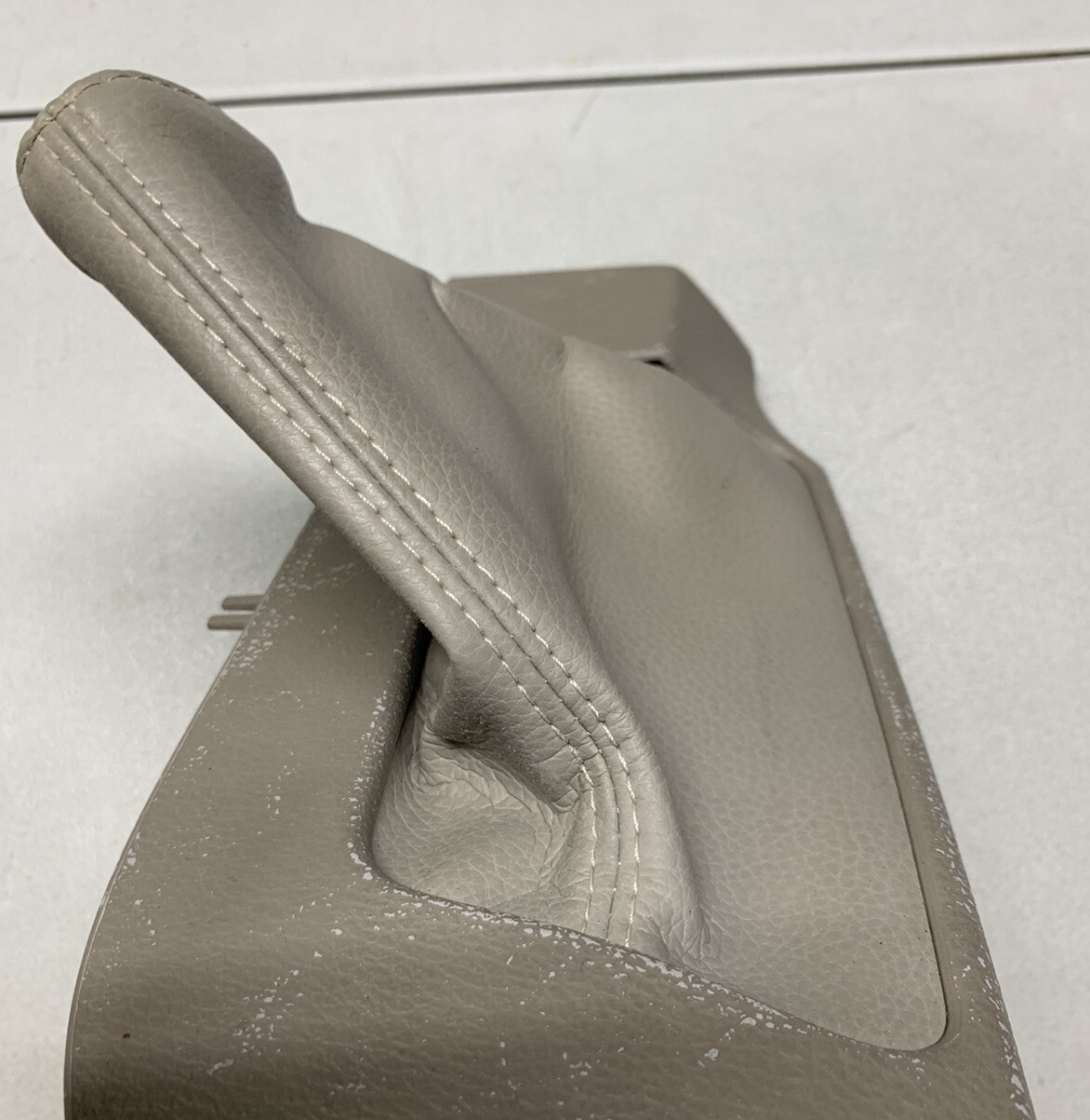 Volvo S60 OEM Parking Hand Brake Handbrake Leather Boot Oak 