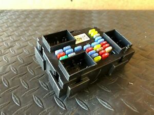 CADILLAC ESCALADE PREMIUM 2010-2014 OEM JUNCTION TERMINAL MODULE FUSE