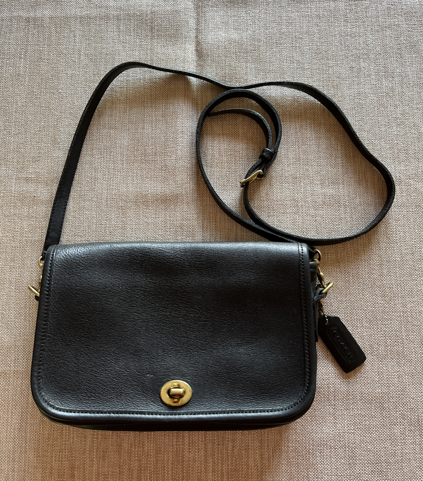 VINTAGE COACH BLACK PENNY POCKET FLAP MESSENGER BAG … Gem