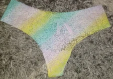 NeW Vs pink all over floral lace no show thong Panty Size medium pastel rainbow 
