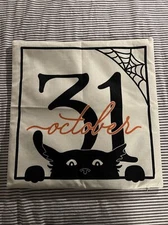 HALLOWEEN OCTOBER 31ST DECORATIVE 17X17” PILLOW CASE (NEW WITHOUT TAGS)