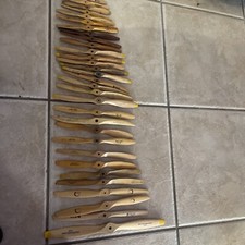 LOT OF 31  WOOD PROPELLERS RC AIRPLANE