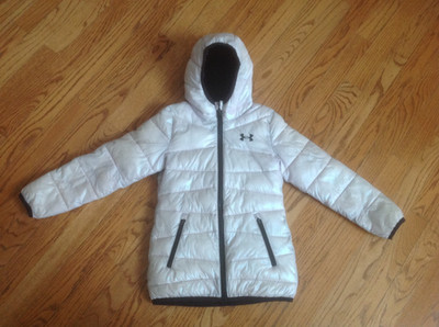 Girls UNDER ARMOUR Puffer Coat Size 6 PEARL Iridescent ~ VGC
