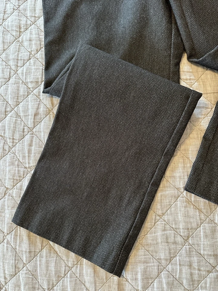 Pantalones ajustados rectos de sarga Simply Vera Wang XL gris oscuro para mujer Foto 2 de 4