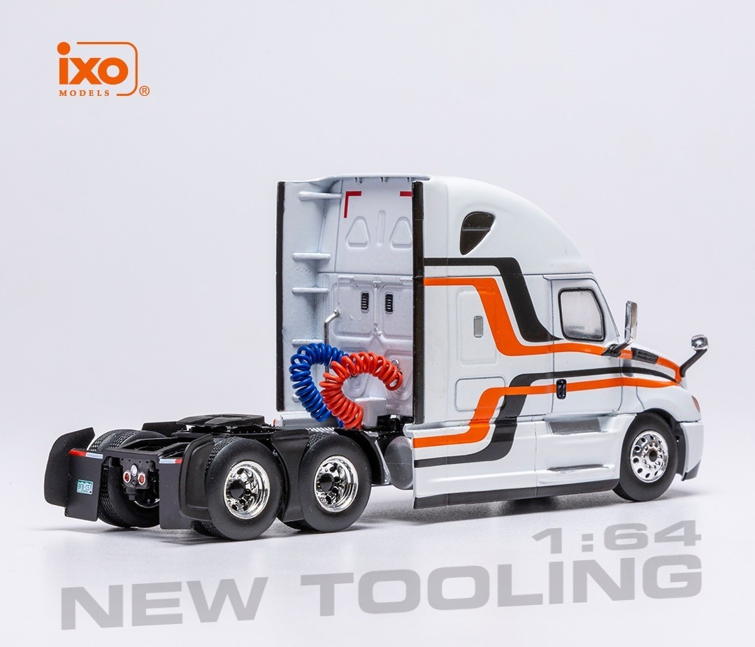 IXO 64TR013A 1:64 2018 FREIGHTLINER CASCADIA (WHITE) | eBay