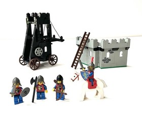 LEGO Castle 6061 Siege Tower Crusaders, complete w/ 4 minifigs, horse, 1984