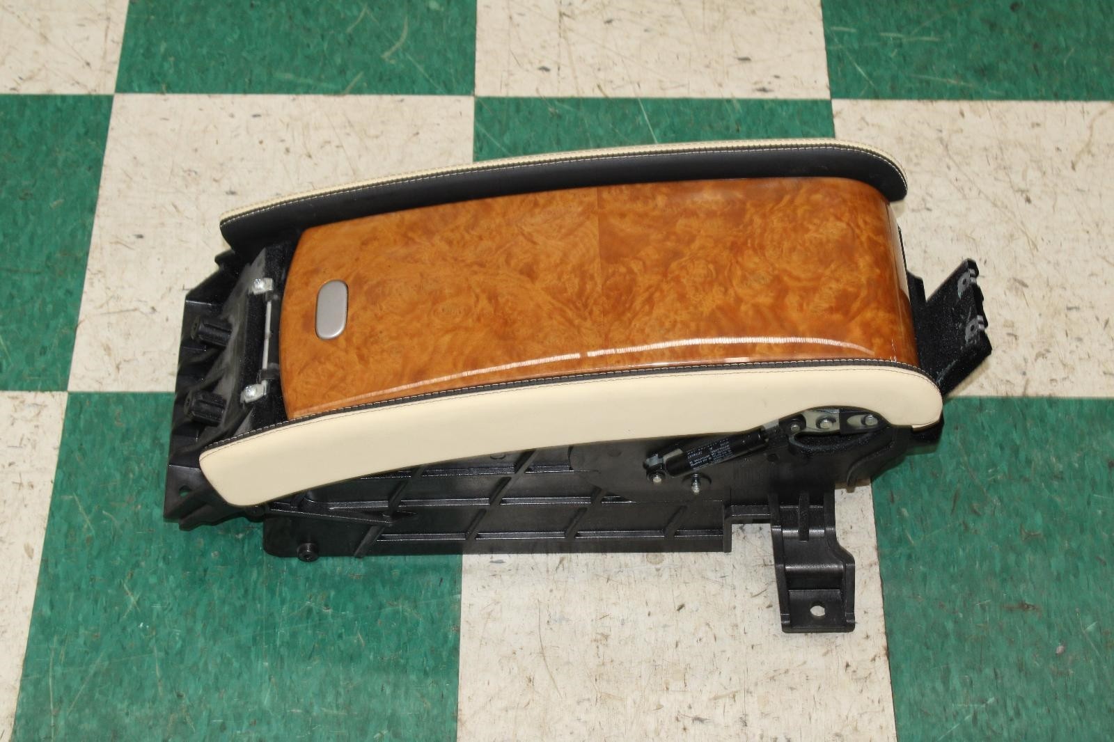 13-18 Flying Spur Woodgrain Rear 2nd Row Console Armrest Arm Rest Lid OEM OE WTY