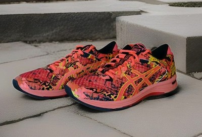 Asics Noosa Tri 11 Flash Coral Gr.42,5 (27cm) Neu Ovp