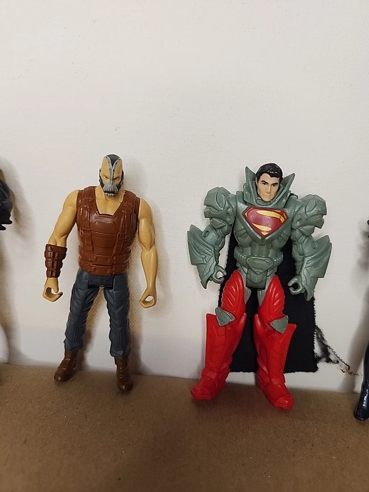 Vintage 90s DC Characters Action Figure Lot 91 kenner batman93 catwoman - Image 3 of 4