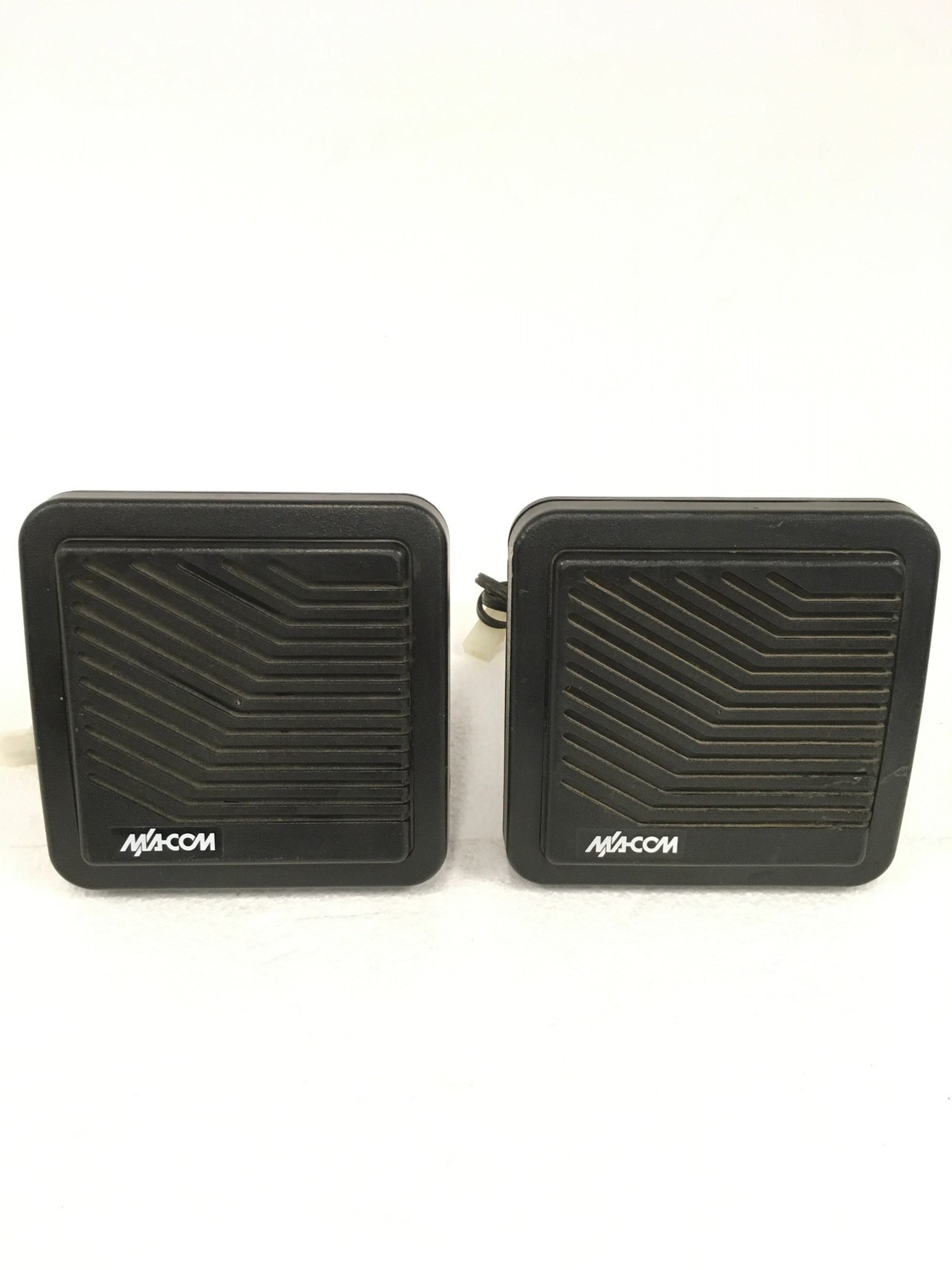 Lof of 2 Harris 2 Way Radio Mobile Speaker LS102824V1 R1A w/Bracket WORKING