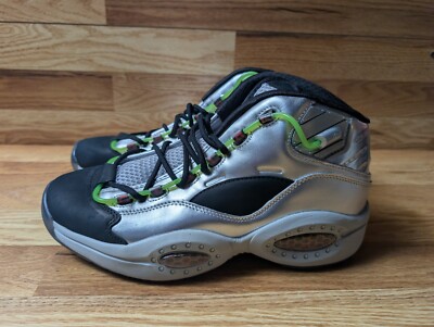 Reebok Question Mid Minions Gru's Lab Men's Size 11.5 Silver Sneakers FW7548
