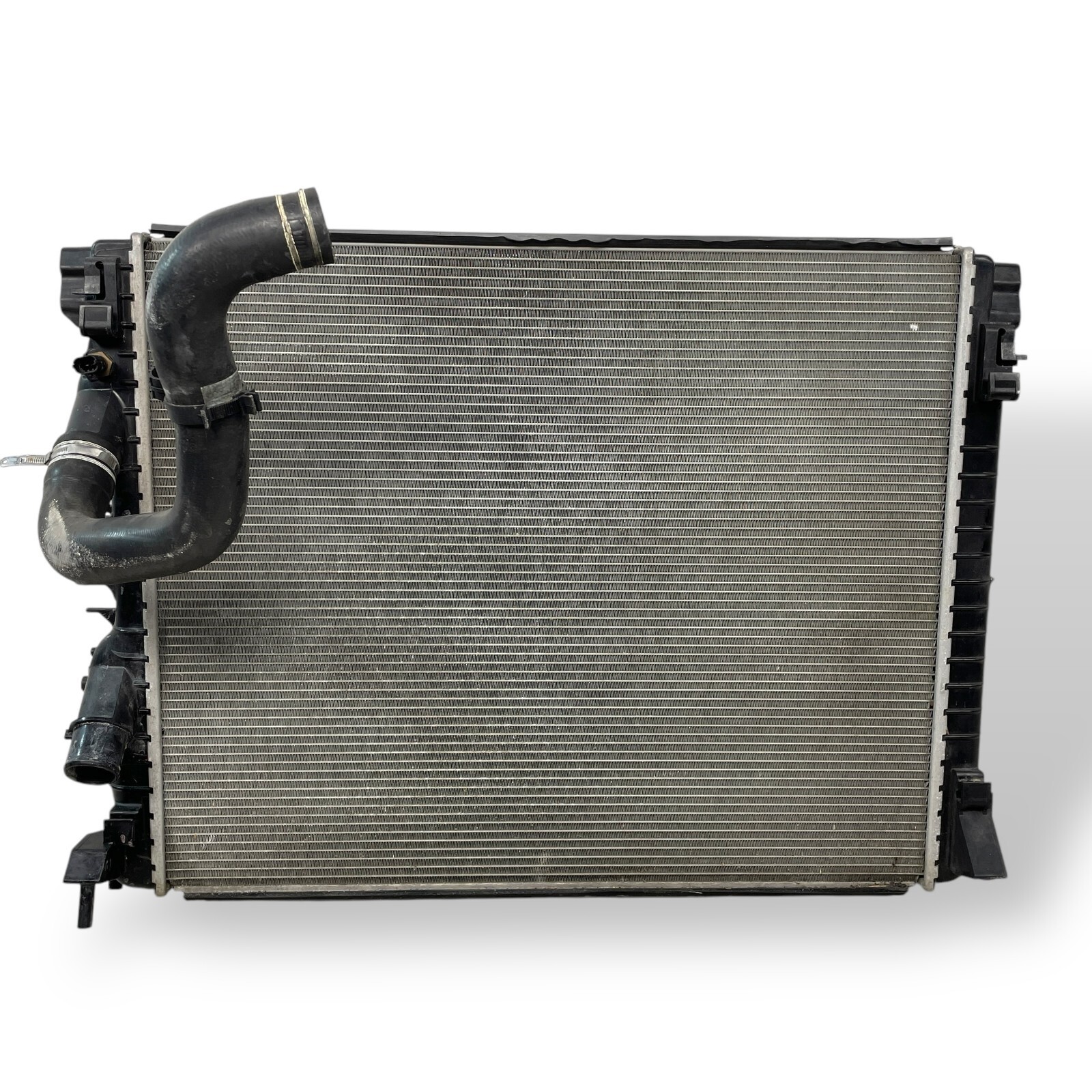 Maserati Ghibli Quattroporte 2014-2017 OEM Engine Cooling Radiator 670009820