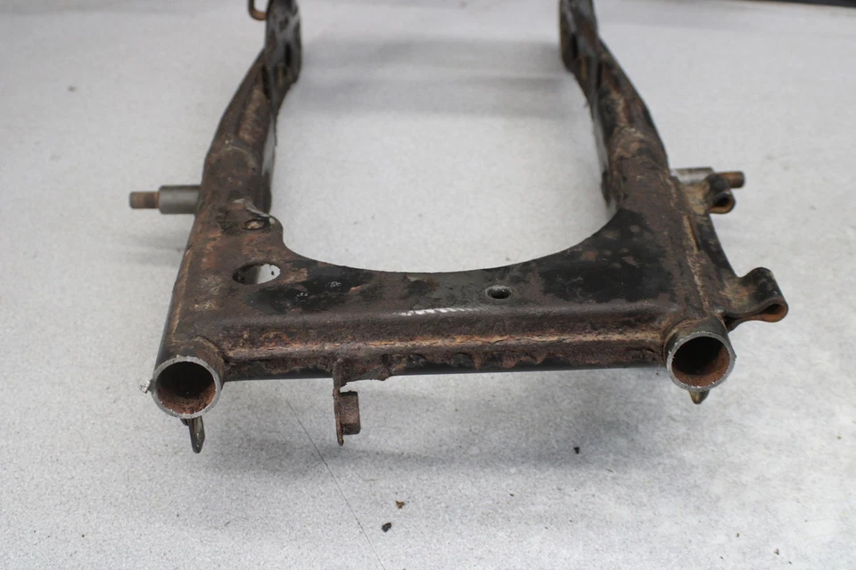 1975 Honda CB550F REAR BACK FENDER SUPPORT FRAME SUBFRAME CB550 F 4545.SN - Image 2 of 4