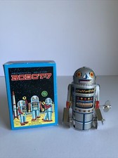 Vintage TIN LITHO ROBOT-7 WIND-UP ROBOT In BOX Works