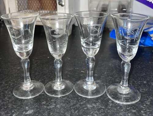 4 STEMMED SHOT SHERRY GLASSES NICE QUALITY 3.8" TALL PARTY TIME HOME BAR