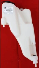 Evan Fischer Washer Reservoir Compatible with 1994-2004 Chevrolet S10, 1995-2005