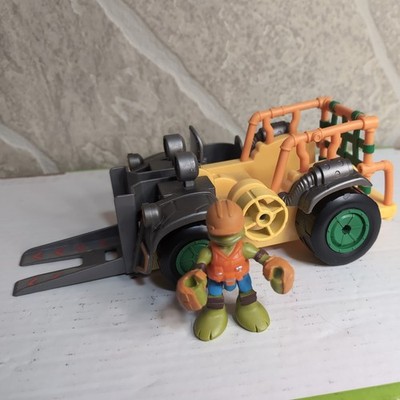 Teenage Mutant Ninja Turtles Half Shell Heroes Michelangelo with Forklift