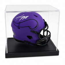 Adrian Peterson Card and Memorabilia Guide 66
