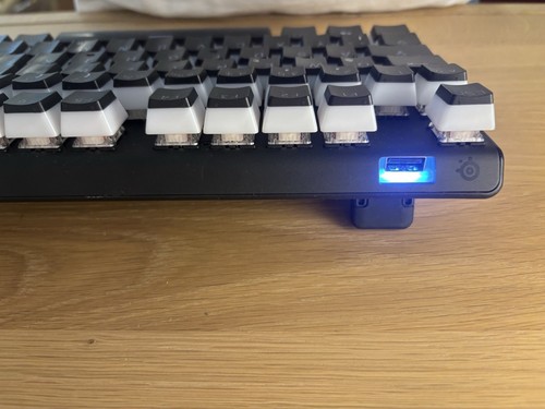 SteelSeries Apex Pro OmniPoint QWERTZ 100% układ z PrismCaps - Zdjęcie 5 z 9