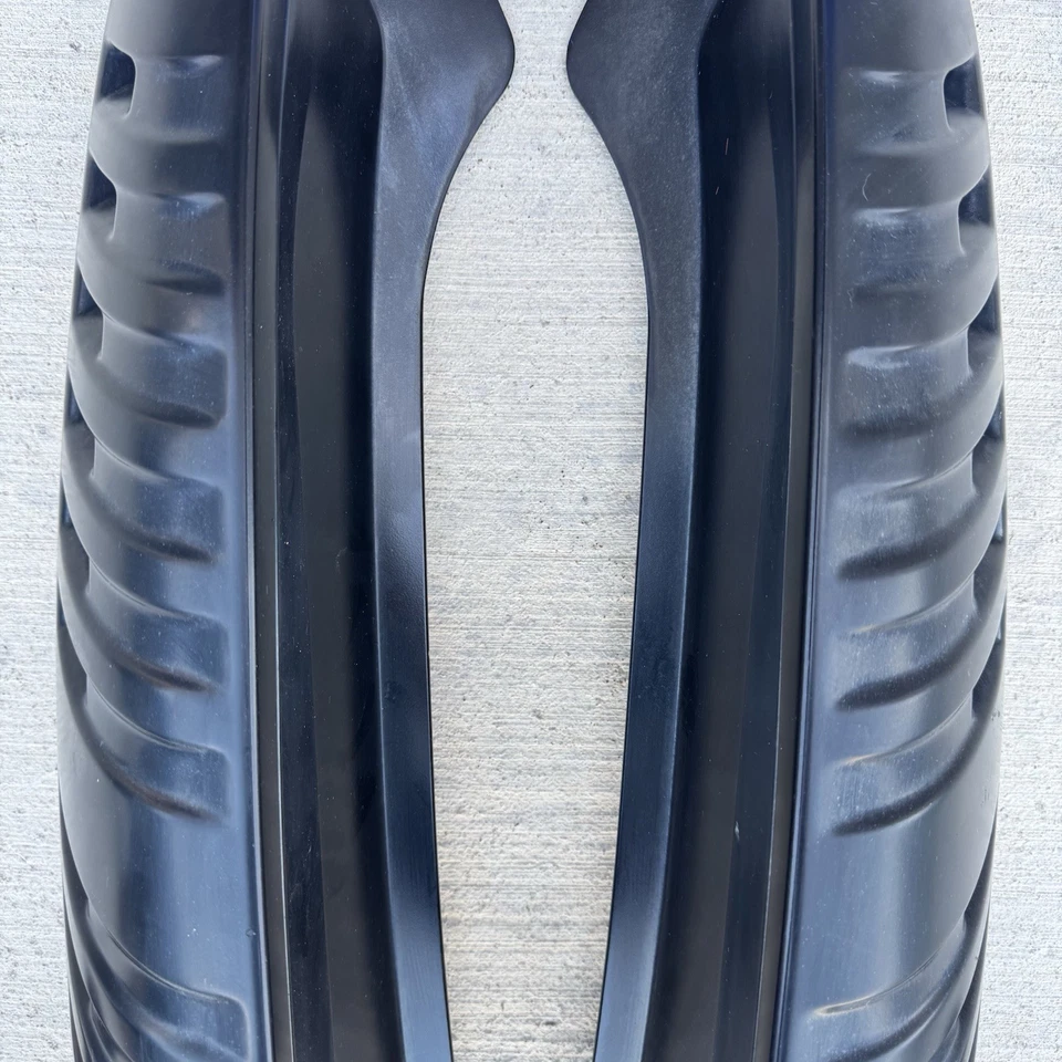 2000-2006 Chevy Tahoe Suburban Yukon Rear D Pillar Molding Trim Panels OEM Black - Image 3 of 4