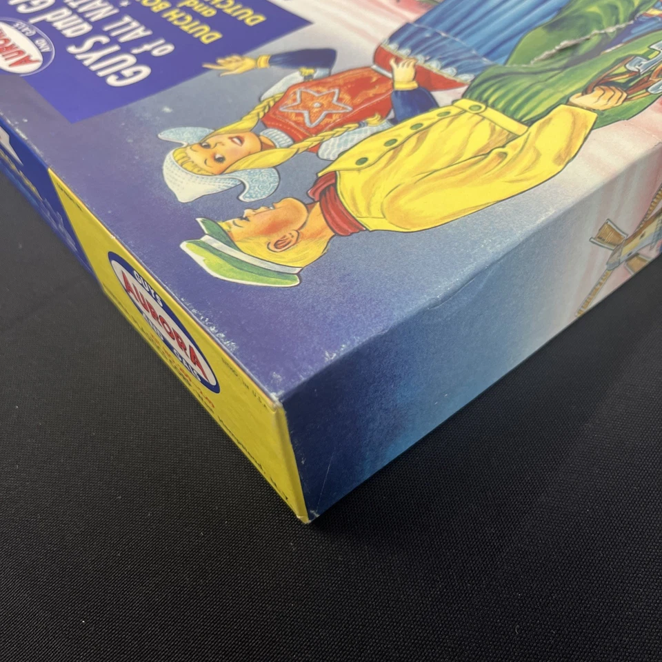 1957 Aurora Guys and Gals Dutch Boy and Dutch Girl Kit 209-2.49 RARE - Image 4 of 4