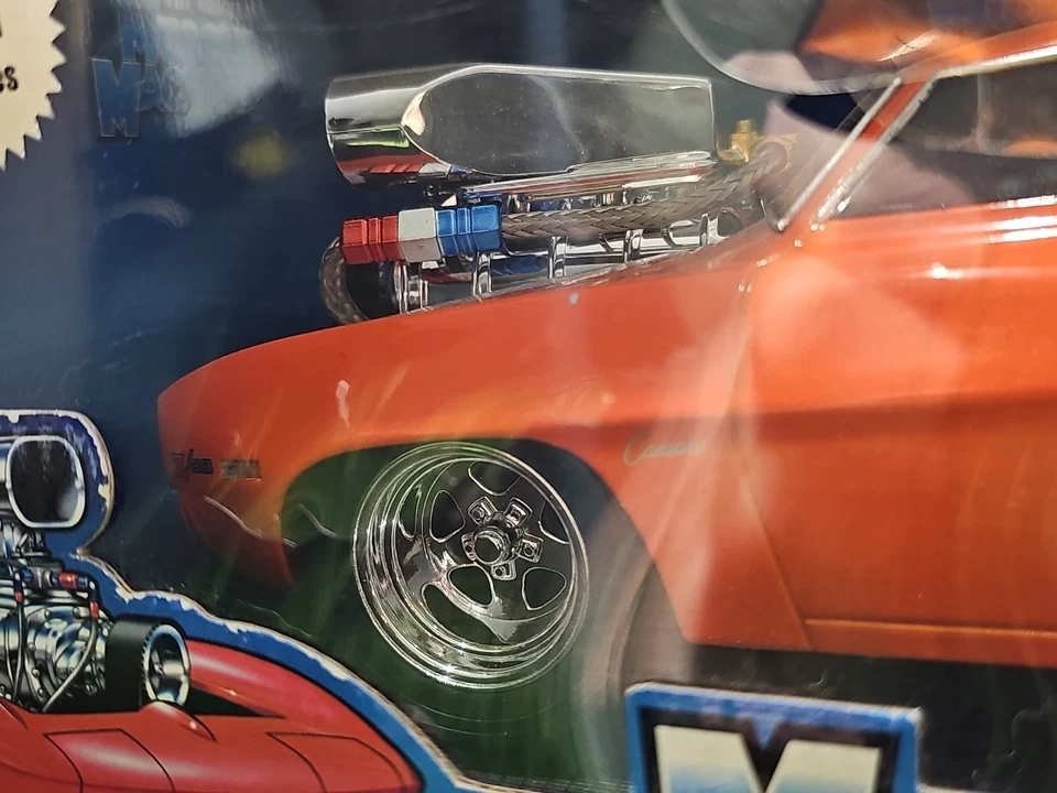 Chevrolet Camaro Z28 1969 Muscle Machines de colección coche diecast escala 1:18  Foto 2 de 4