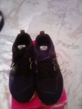 Size 10 - New Balance 490v6 Black M490LB6