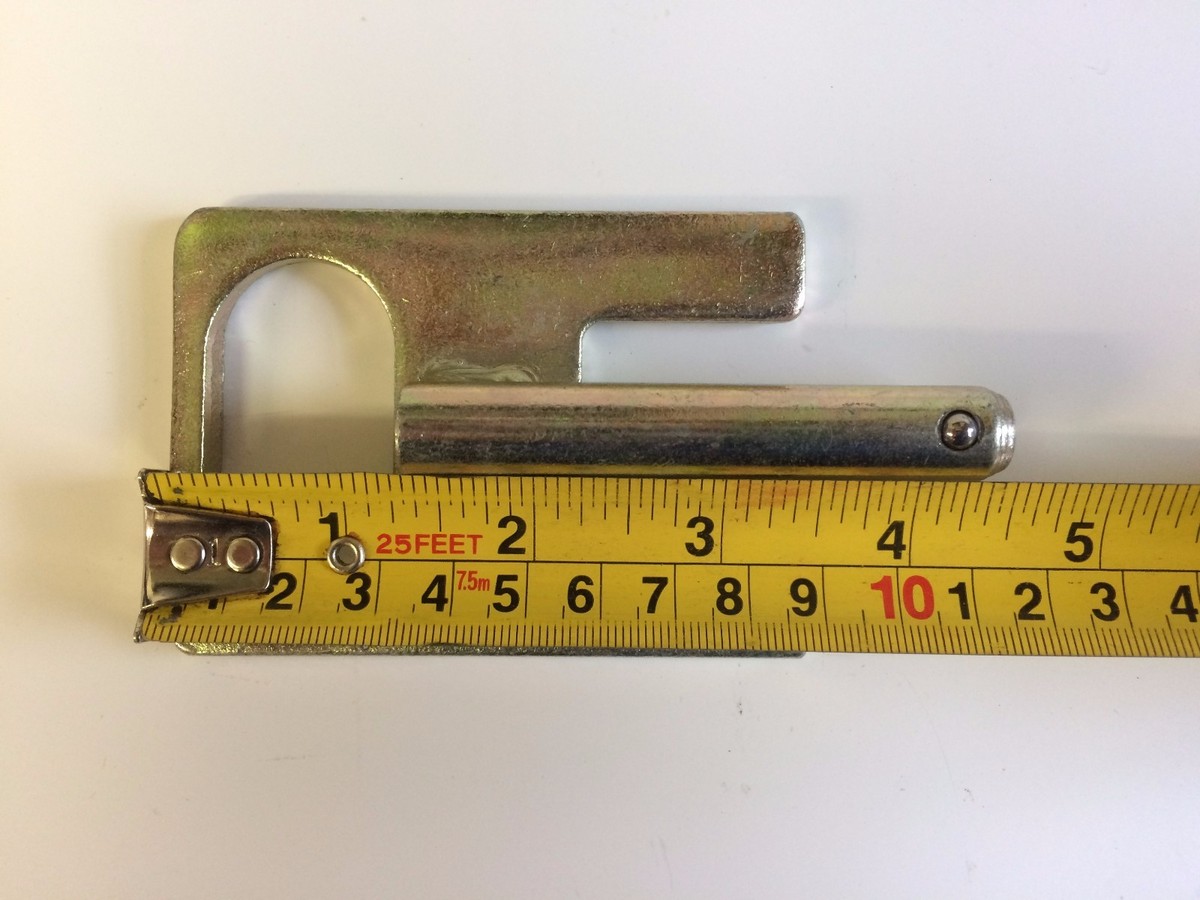 New OEM Hustler 600437 1/2