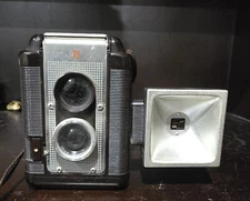 Argus 75 Seventy-Five 620 Film TLR Camera w/ Lumar 75mm Brown