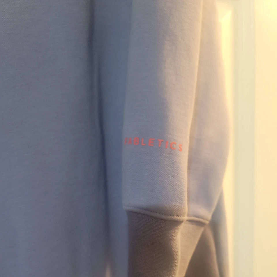 Mono Fabletics OnePiece para mujer L púrpura Forever polar con capucha y bolsillos Foto 2 de 4