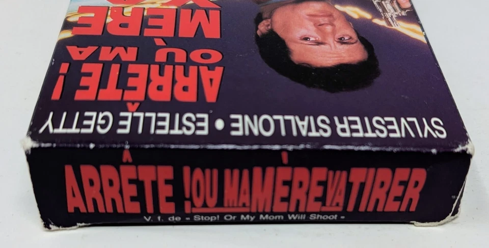 Arrete ou ma mere va tirer VHS (1992) - NTSC - French - VG/G- (Tested) - Image 3 of 4