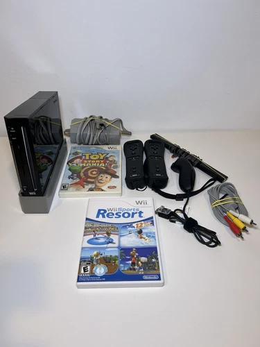 Nintendo Wii Console Bundle 2 Controllers 1 Nunchuck 2 Games Sports Toy Story