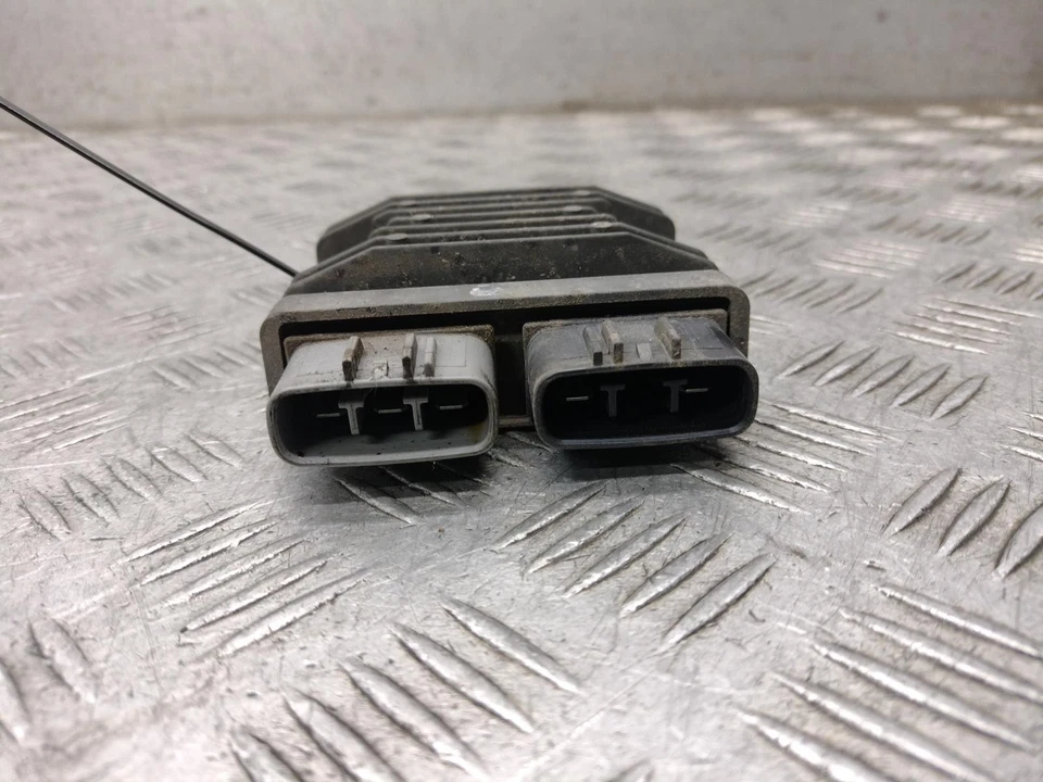 Recitador regulador TRIUMPH TIGER 800 ER 800 XRx 2015 Foto 3 de 4