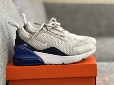 Nike Air Max 270 Boys Running Shoes size 1Y. Blue And White Soles