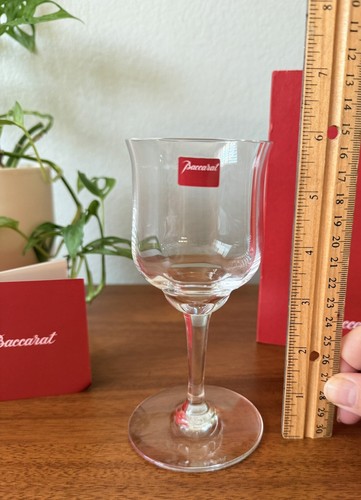 Baccarat Capri Wine Glass Set Of 4 Brand New In Their Boxes NIB - Picture 8 of 12