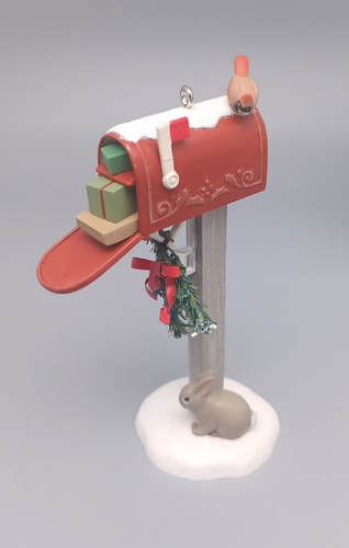 Hallmark Keepsake adorno de Navidad "Holiday Mail" 2006 nuevo en caja - Imagen 2 de 5