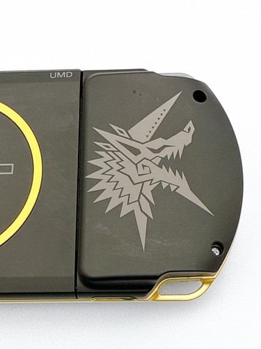 Sony PSP-3000 Console Monster Hunter 3rd Limited Region Free w/4GB - Excellent+ - Picture 20 of 24