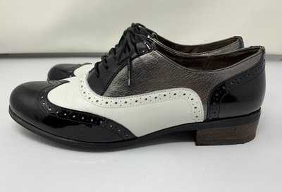 clarks softwear brogues