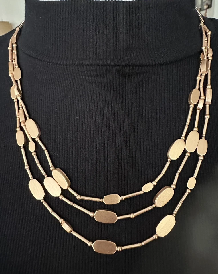 Kendra Scott Triple Cadena/Collar en Capas Pepitas/Oro Rosa Mate/Ajustable