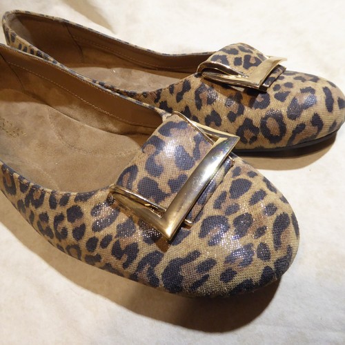 🩰 Aerosoles Comfort Ballet Flats sz 8.5 M Leopard Print Leather; Buckle Accent - Picture 13 of 16